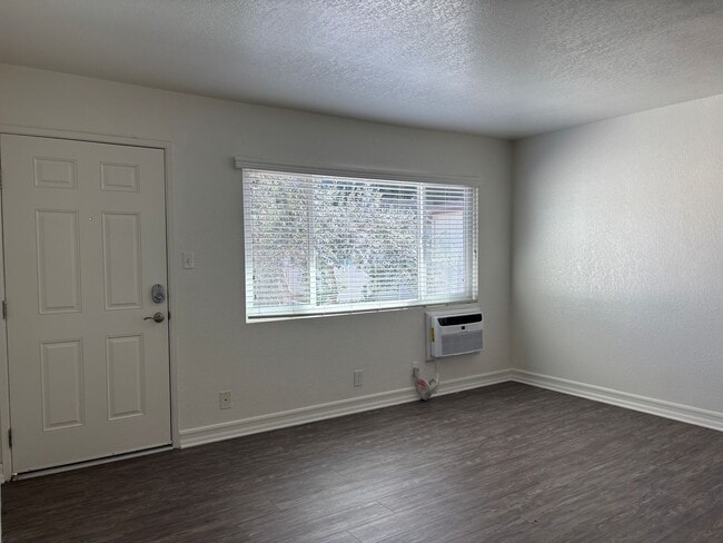 Interior Photo - Lakewood Manor Apartment Homes