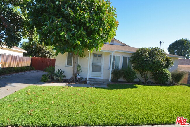 Building Photo - 12944 Haynes St