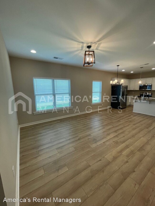 Building Photo - 4 br, 2 bath House - 57 River Birch Lane