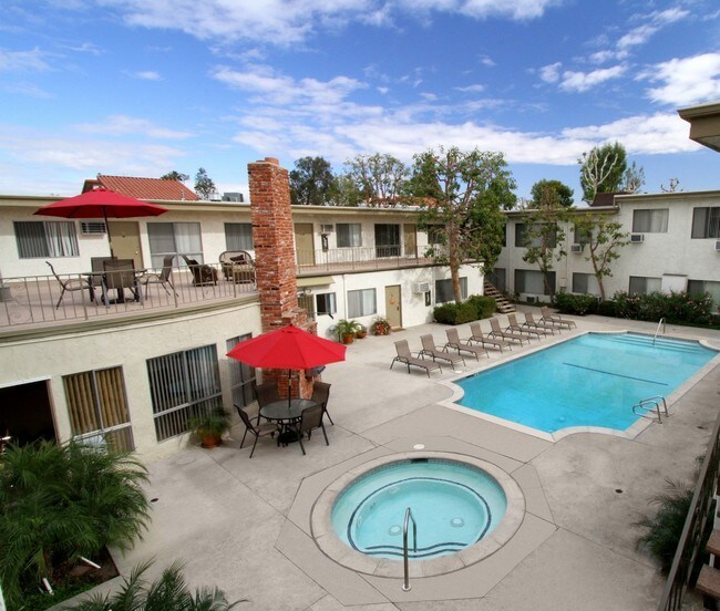 Foto del edificio - 5461 Yarmouth Ave