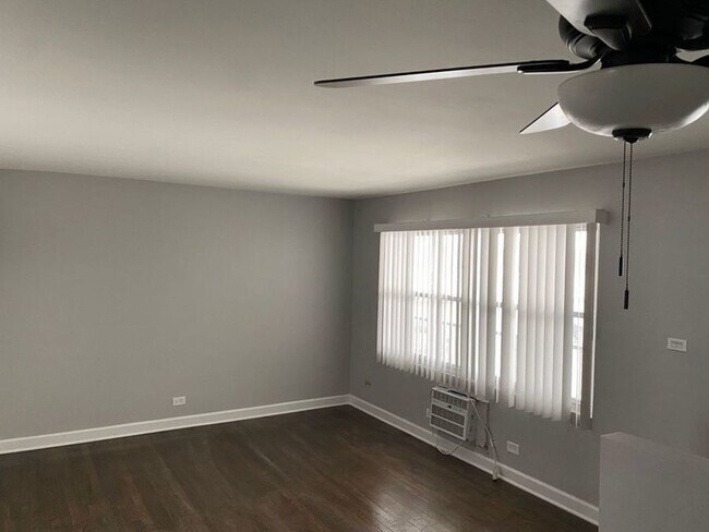 Building Photo - 8704 S Troy Ave