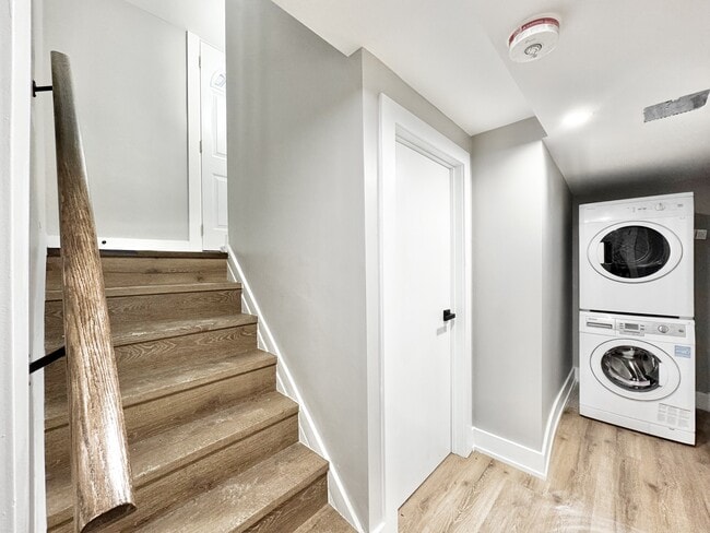 Building Photo - 53 Martin Rd