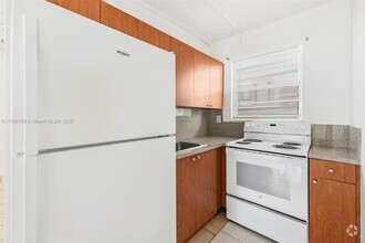 Building Photo - 5730 NW 38th St