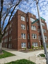 Building Photo - 3258 W Belle Plaine Ave