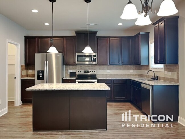 Building Photo - 11074 Shadow Ct