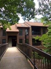 Building Photo - 23254 Chestnut Oak Ct