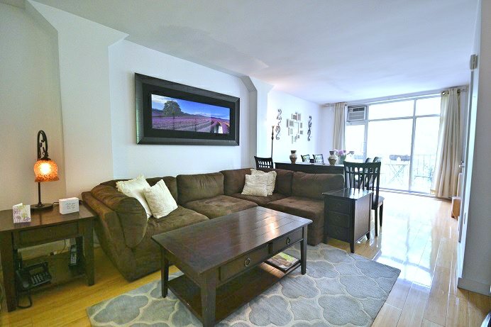 Foto principal - 138 W Houston St