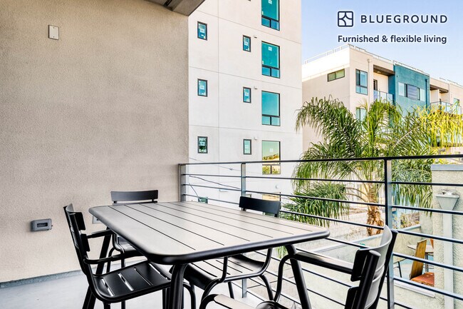 Foto del edificio - 3667 Keystone Av