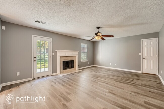 Building Photo - 132 Silvergrass Dr, Dallas, GA, 30157