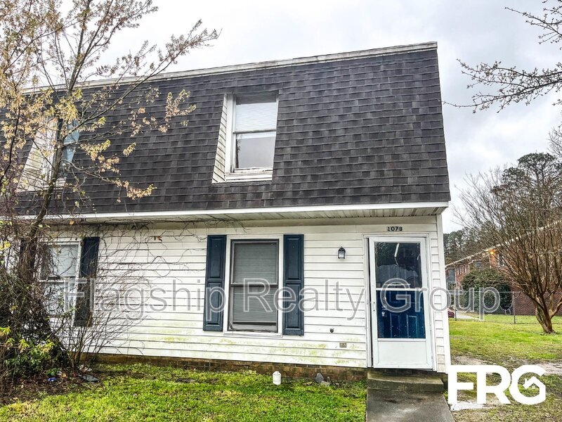 Primary Photo - 107 Chesterfield Ct