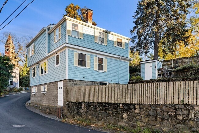 Foto del edificio - 12 Bassett St