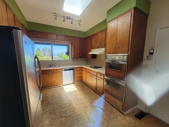 Foto del edificio - 7190 Fircrest Ave