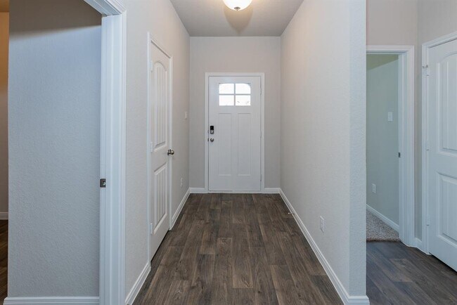 Building Photo - 6621 Kildare Dr