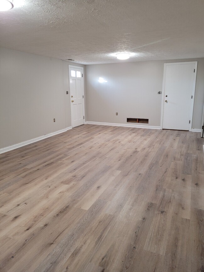 Building Photo - 4509 Swako Ln