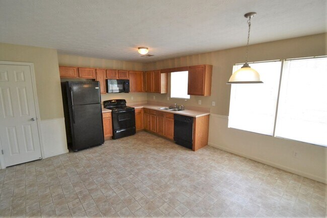 Building Photo - 55 Carver Dr