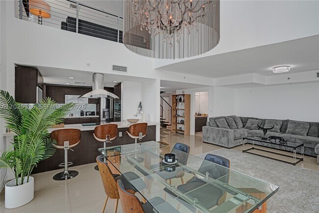 Foto del edificio - 7930 East Dr