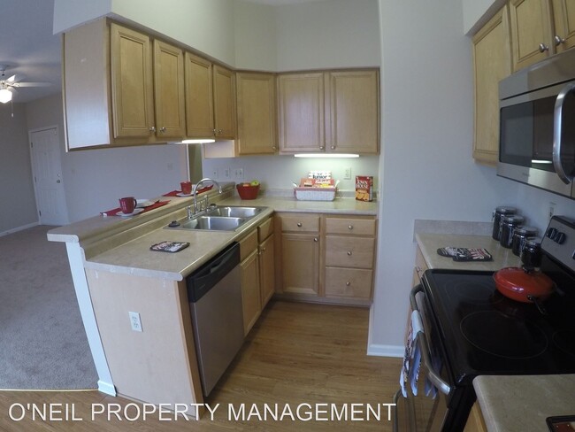 Building Photo - 500-512 Portledge Commons Dr