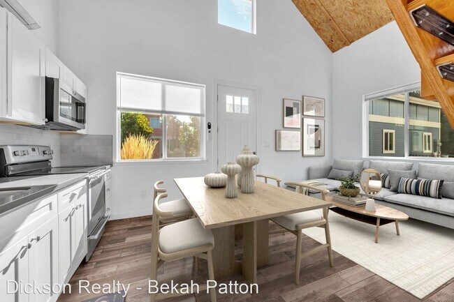 Building Photo - 2 br, 1 bath House - 885 Ryland Street