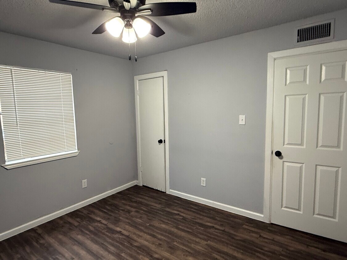 Foto principal - 2215 N 23rd St