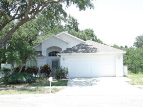 Building Photo - 1802 Durkee Pl