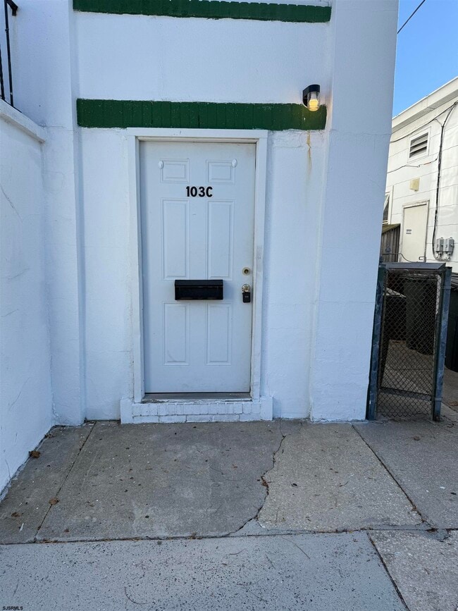 Foto del edificio - 103 N Troy Ave