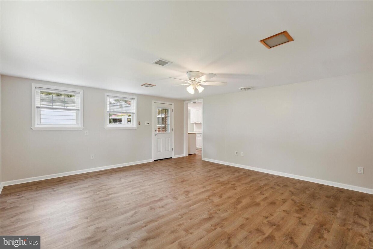 Primary Photo - 717 Woodbrook Ln