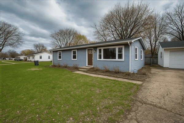 Primary Photo - 739 Wellington Ave