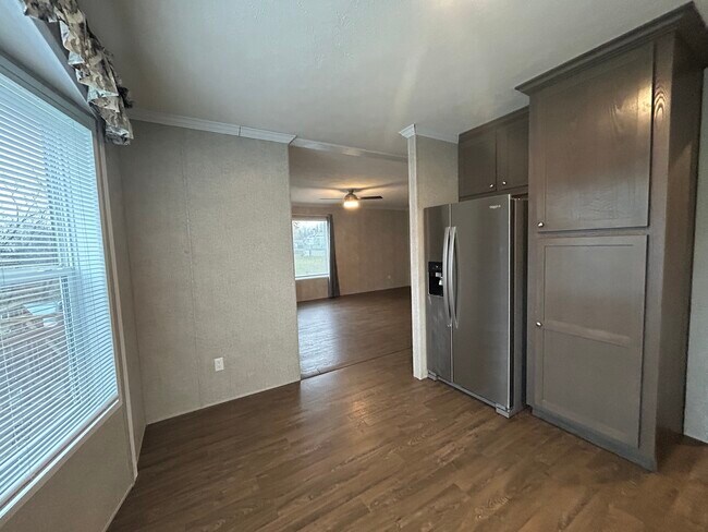 Foto del edificio - 2361 Oakgrove Dr