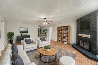 Building Photo - 1415 Lance Way