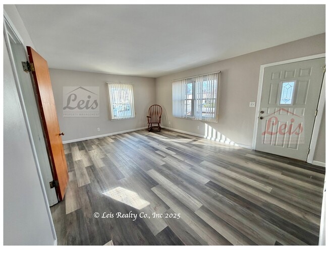 Building Photo - 205 N Mill St