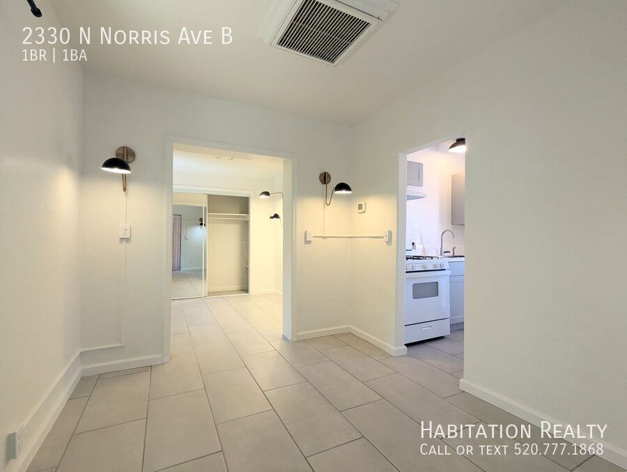 Foto principal - Remodeled Designer Touches! 1Bed/1Bath, ne...