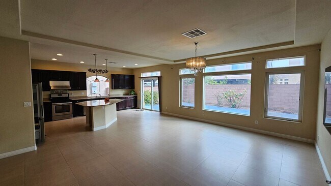 Foto del edificio - 4 br, 3.5 bath House - 7160 S Bronco St
