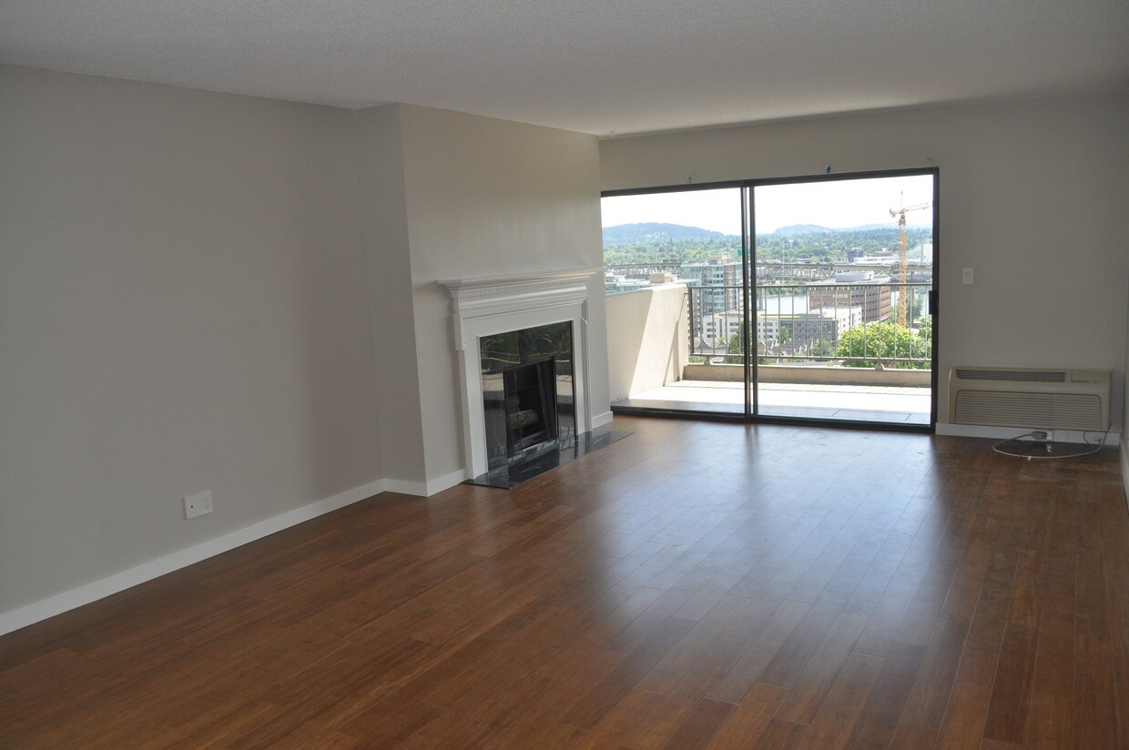 Foto principal - 2211 SW 1st Ave