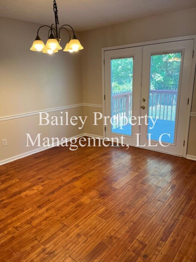 Foto del edificio - 5117 Rising Oak Ct