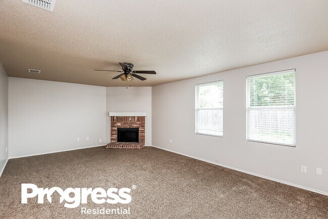 Building Photo - 1200 Sullivan Dr