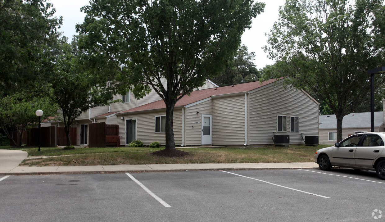 Building Photo - Headen House Apartments