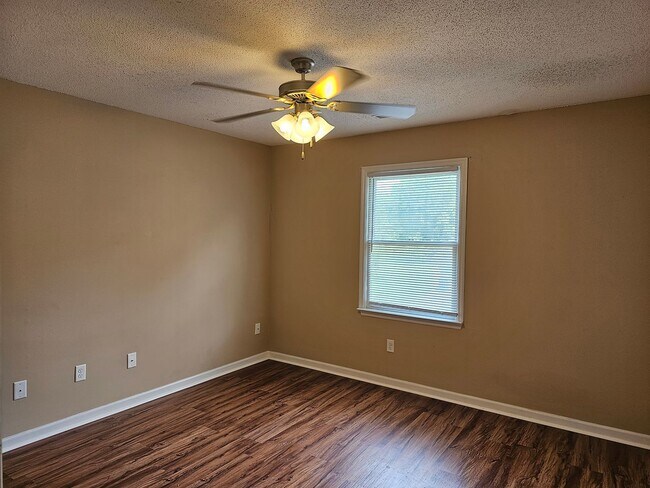 Building Photo - 5364  Haisten Court