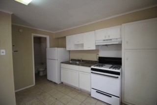 Primary Photo - Winkle Court Apartments
