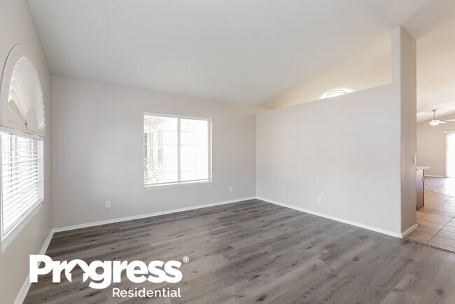 Foto del edificio - 3027 W Chanute Pass