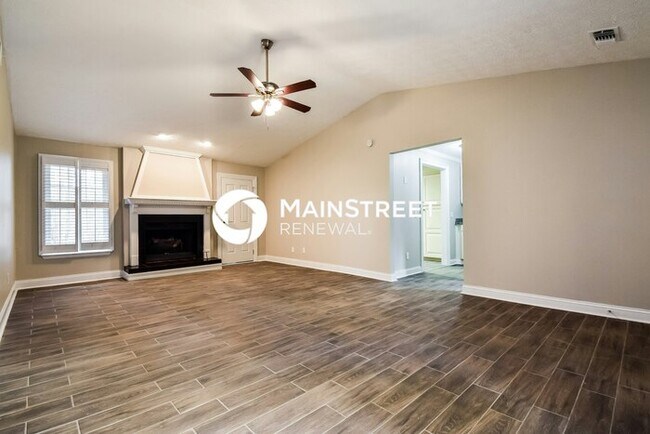 Foto del edificio - 3 Bedroom Pet-Friendly Home in Fayetteville, GA with Main Street Renewal