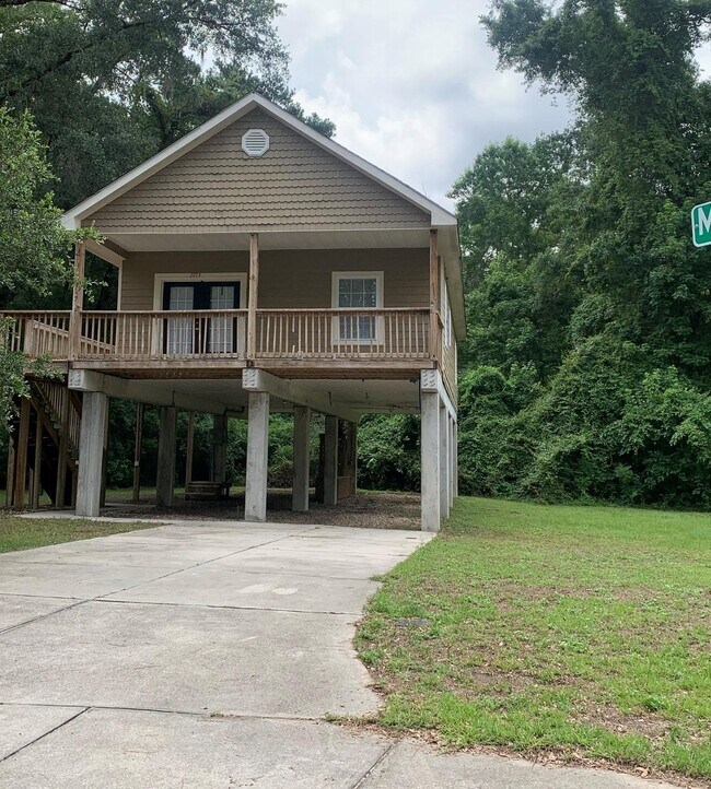 Building Photo - 2773 Kennedy Dr