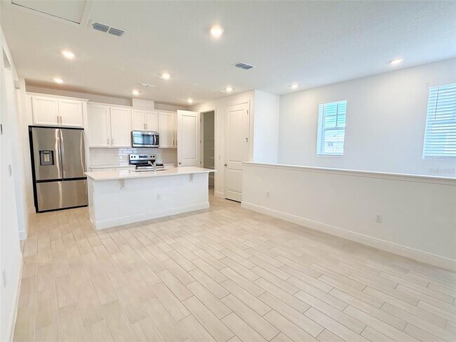 Building Photo - 10581 Marconi Ave