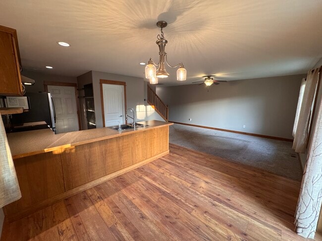 Dining Area - 5485 Glenellen Dr