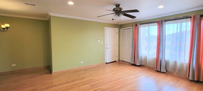 Foto del edificio - 9360 Hamilton Ct