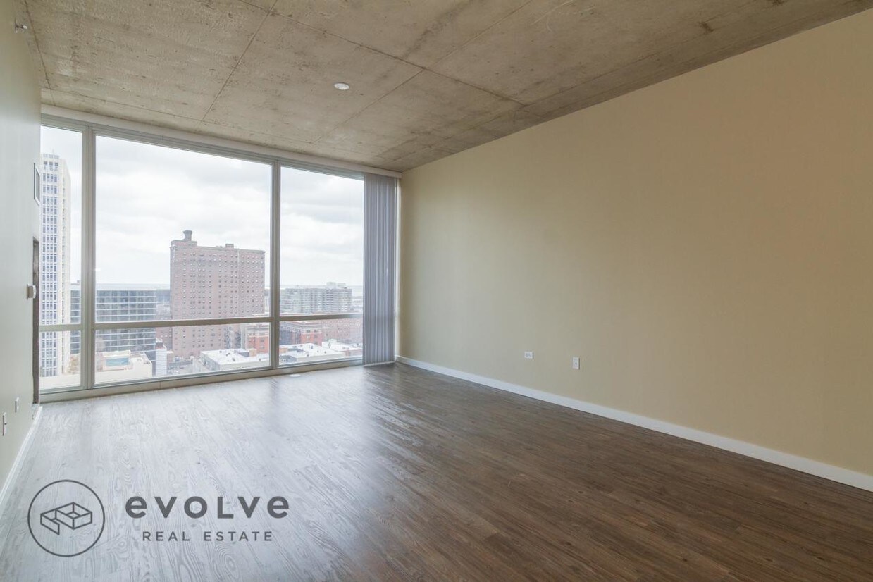 Foto principal - 1401 S State St