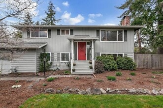 Building Photo - 8205 SW Laurel St