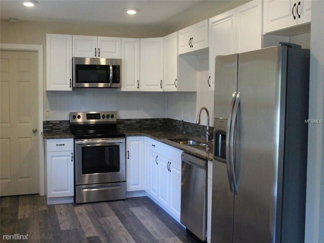 Building Photo - 3 br, 2 bath House - 1208 Mitchell St