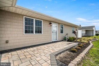 Building Photo - 34 Shepherd Ln