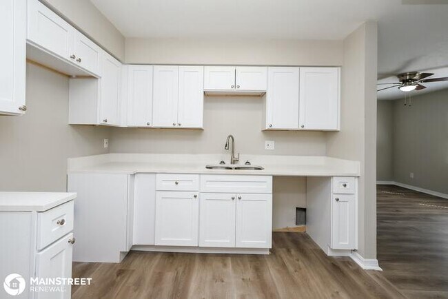 Building Photo - 7113 N 50TH, TAMPA, FL 33617