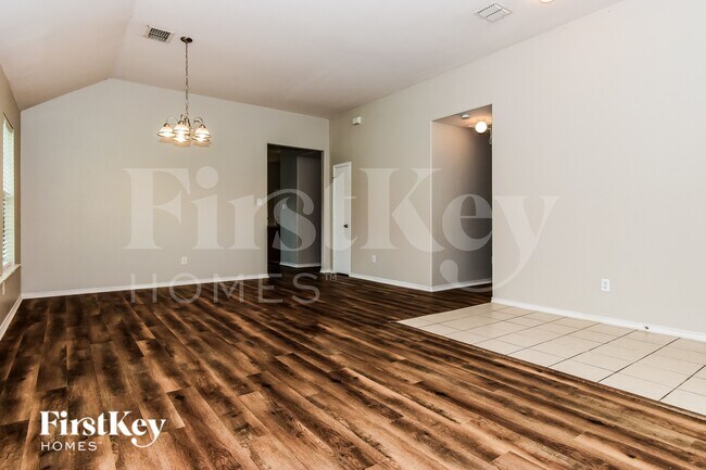 Foto del edificio - 1517 Brandon Dr